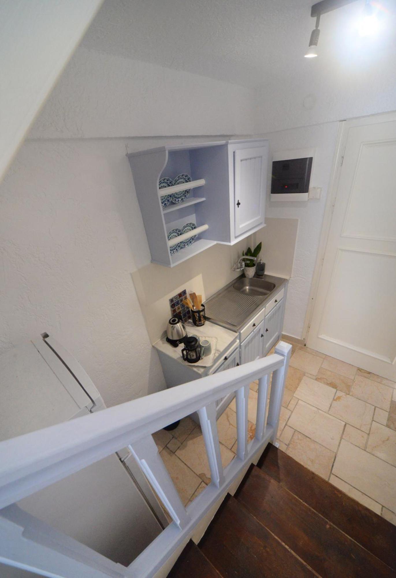 Anthelia Apartments Myrties Bagian luar foto